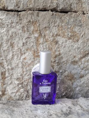 Flacon 15 ml d'eau de toilette à la lavande.