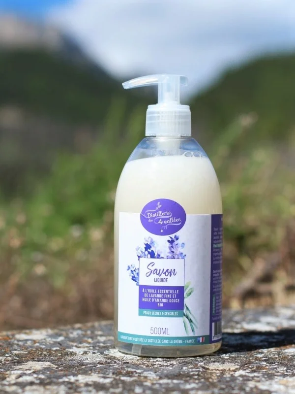 Flacon de savon liquide 500 ml avec pompe doseuse.