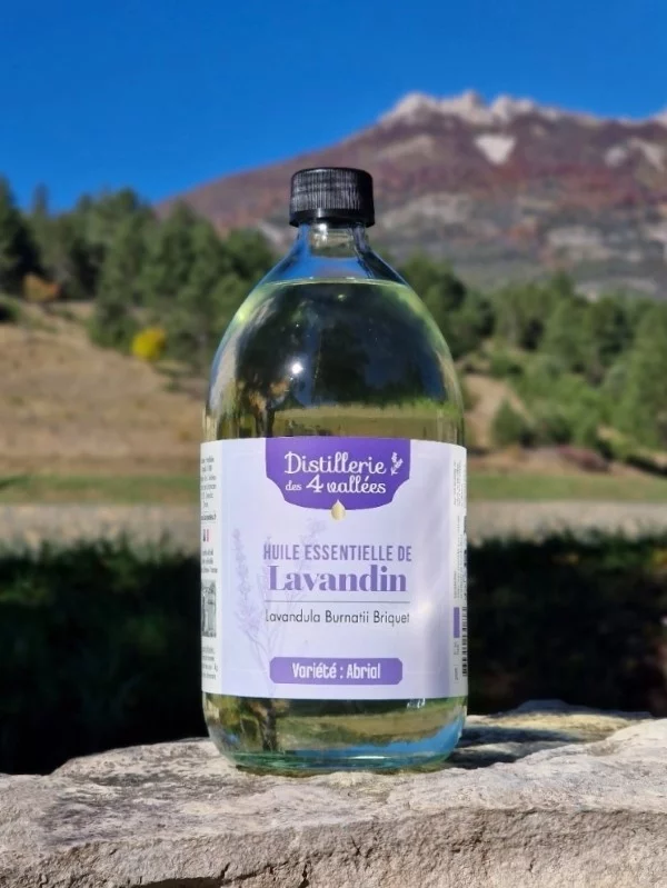 Flacon d'1 litre d'huile essentielle d'Abrial.