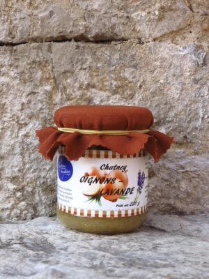 Chutney d'oignons et fleurs de lavande