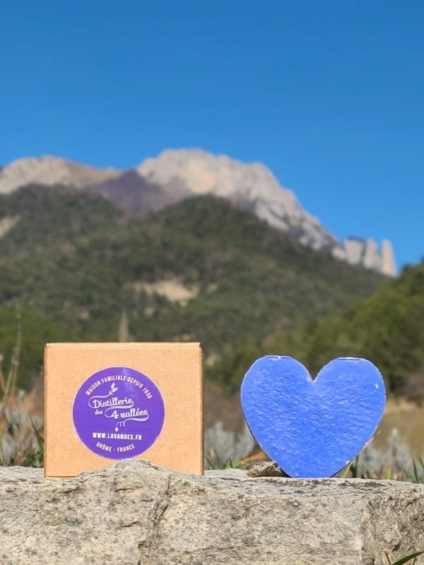 Savon cœur à la lavande 40 g en boite kraft