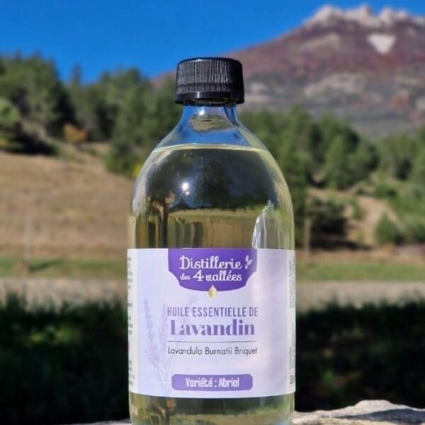 Flacon de 250 ml d'huile essentielle de lavandin Abrial.