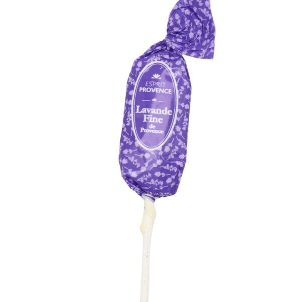 Sucette à la lavande violette, 20 g, emballée sous film, parfumée à l’huile essentielle AOP, fabrication provençale, présentée sur fond clair.
