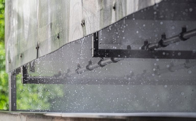 échangeur tubulaire de distillation dans une distillerie moderne et performante