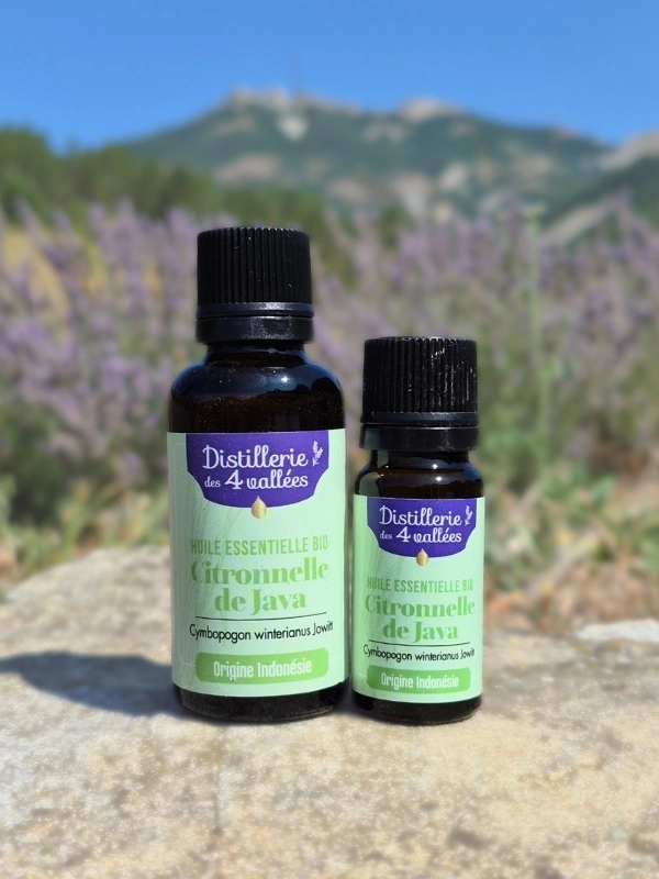 Deux flacons d'huile essentielle de Citronnelle de Java Bio, 5 ml et 30 ml