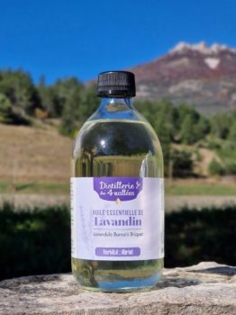 Flacon de 250 ml d'huile essentielle de lavandin Abrial.